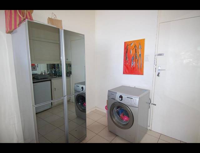 0 BEDROOM APARTMENT FOR SALE IN ORANJEZICHT